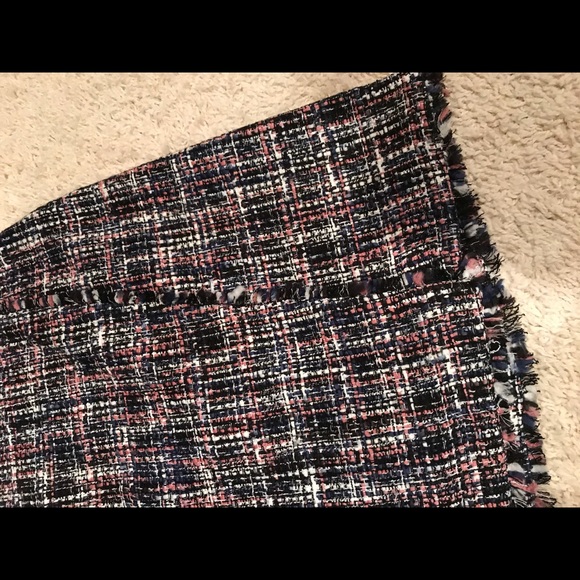 Skirt - Picture 2 of 3